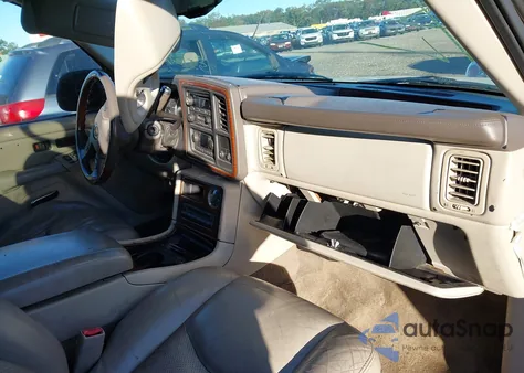 2004 Cadillac Escalade Standard from USA, damaged, VIN 1GYEK63N74R165906